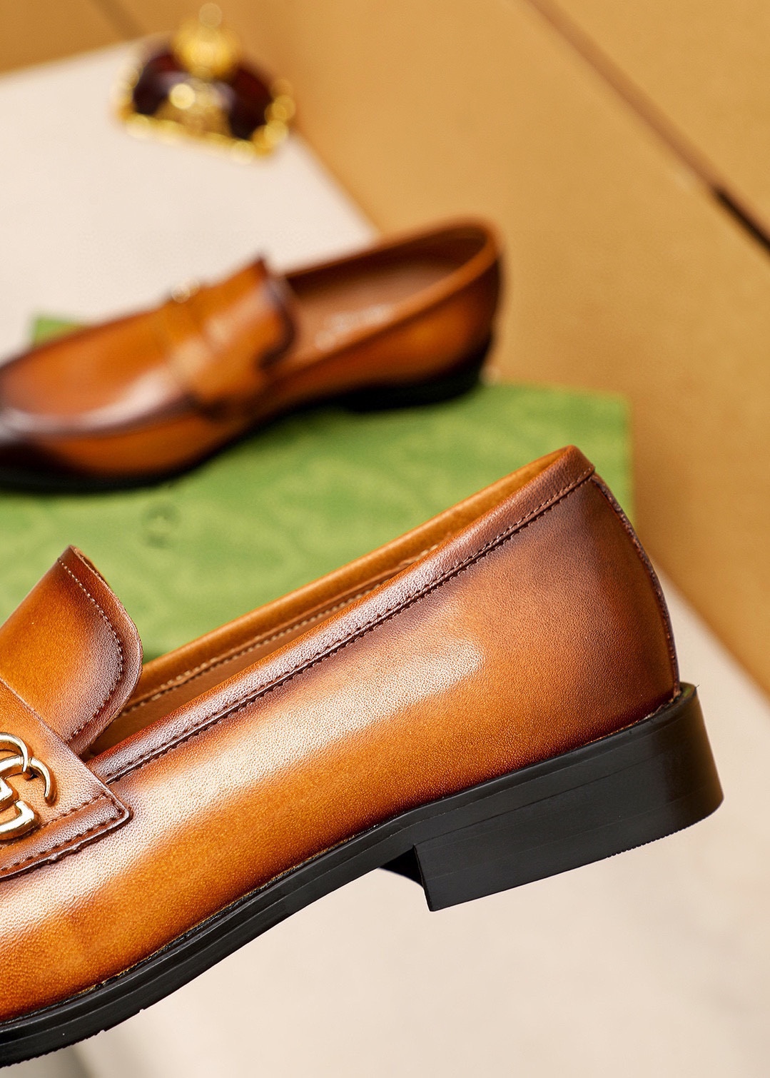 Gucci Leather Loafers with Horsebit Detail - Luxurious Designer Footwear 8 i1746492569 9882 6