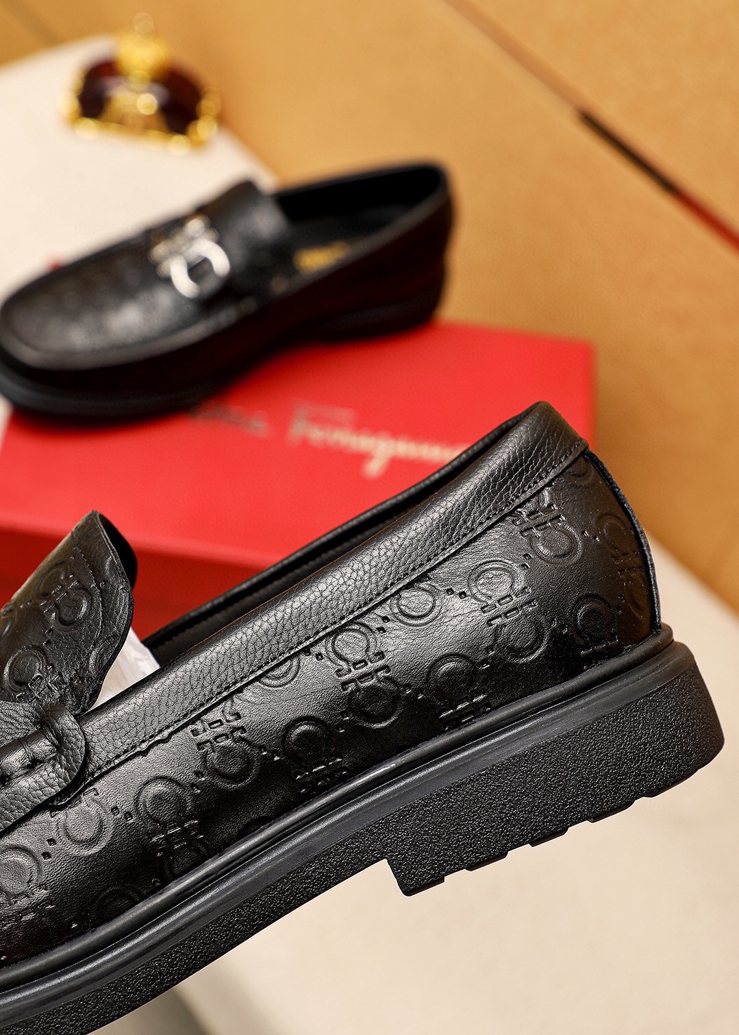 Salvatore Ferragamo Men's Leather Loafers with Buckle - Sizes 38-44 7 i1746492761 950 5