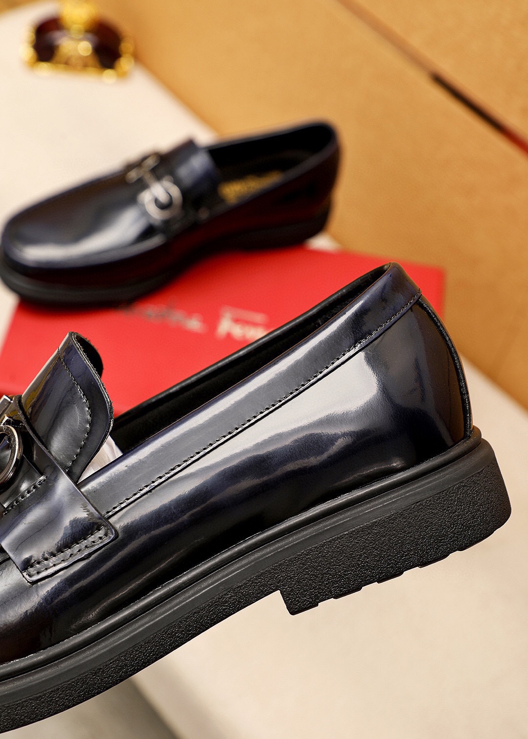 Salvatore Ferragamo Men's Leather Loafers with Metal Buckle, Black 8 i1746492853 2814 6