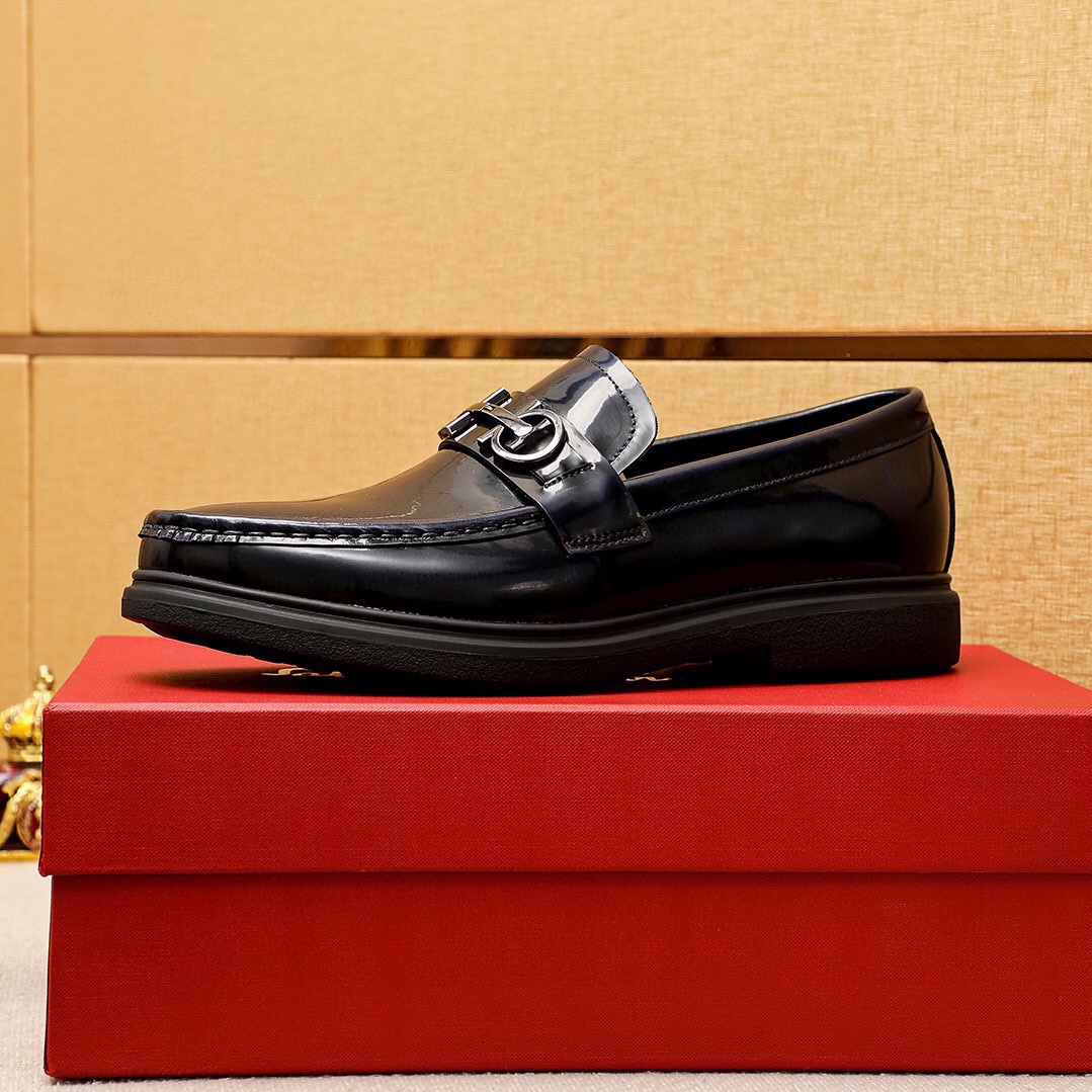 Salvatore Ferragamo Men's Leather Loafers with Metal Buckle, Black 5 i1746492853 4698 3