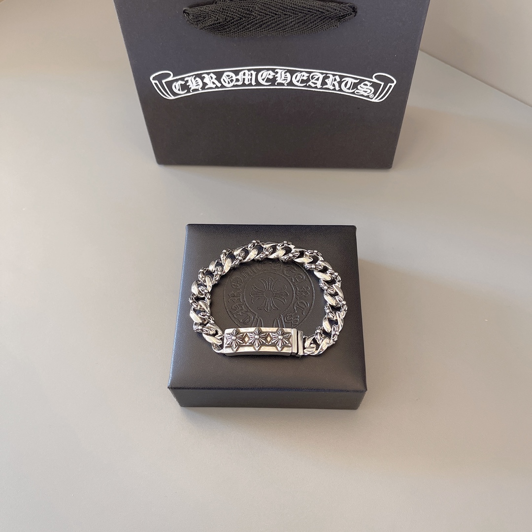 NO:379857,Too handsome the latest model of Croxin, no explosion, direct sales from the manufacturer, original one to one replica, Croxin bracelet, jewelry boutique, chrome hearts, bracelet19860909太帅了最新款克罗心 不爆不发 厂家直销 原版一比一复刻 克罗心手链,饰品精品,chrome hearts,bracelet,Jewelry