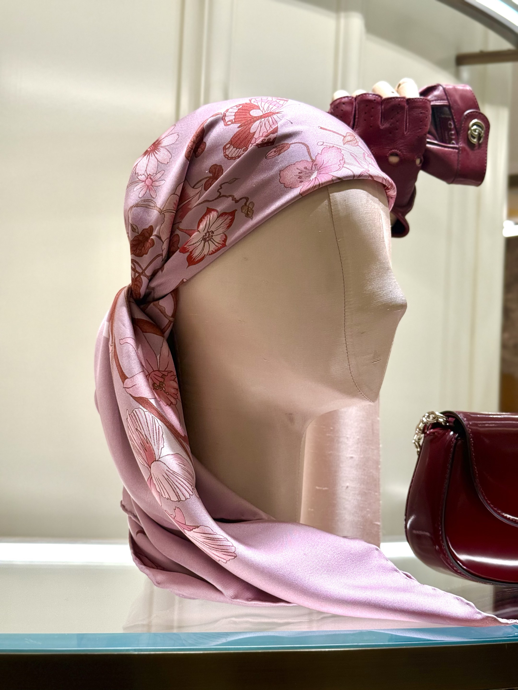 [Gucci Scarves]