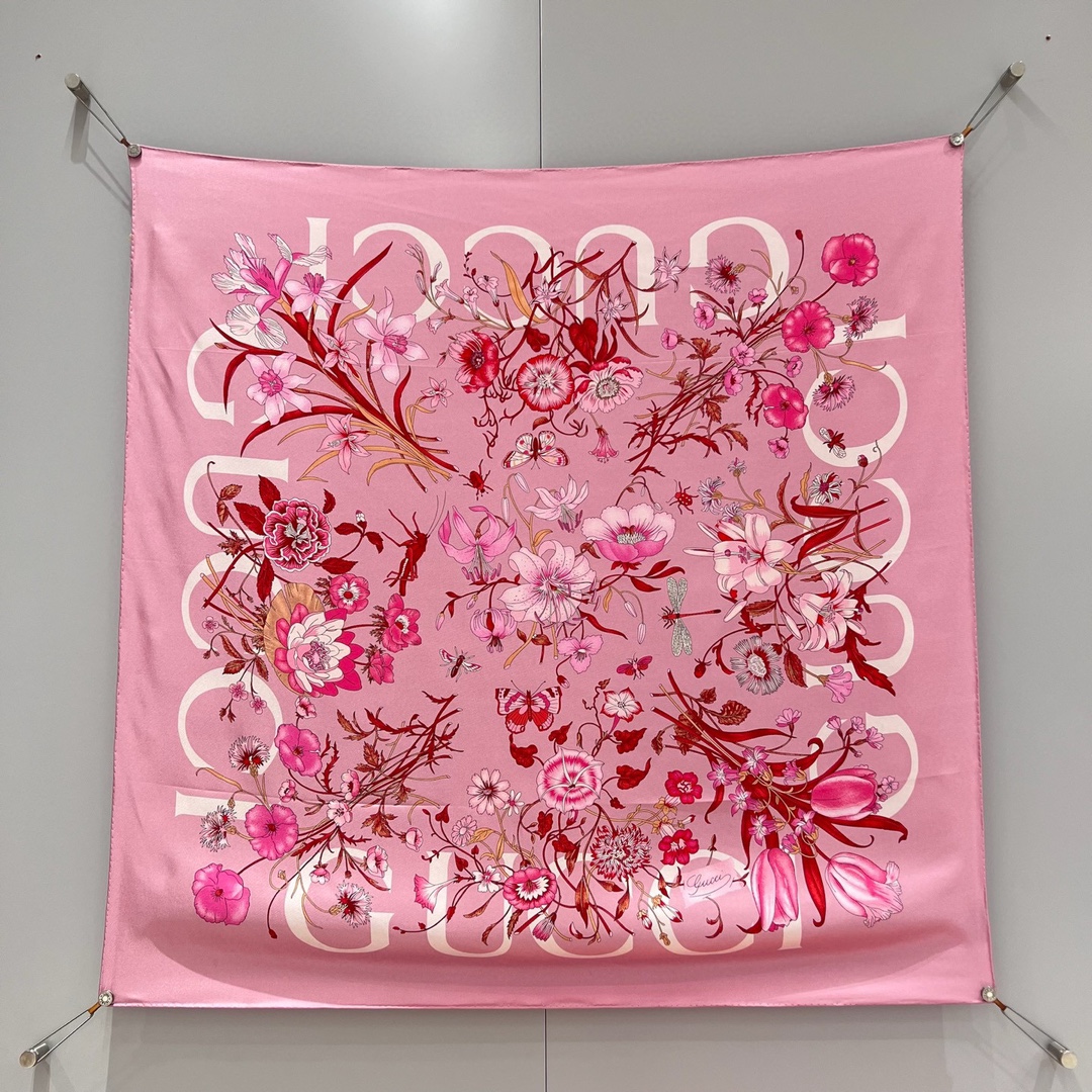 [Gucci Scarves]