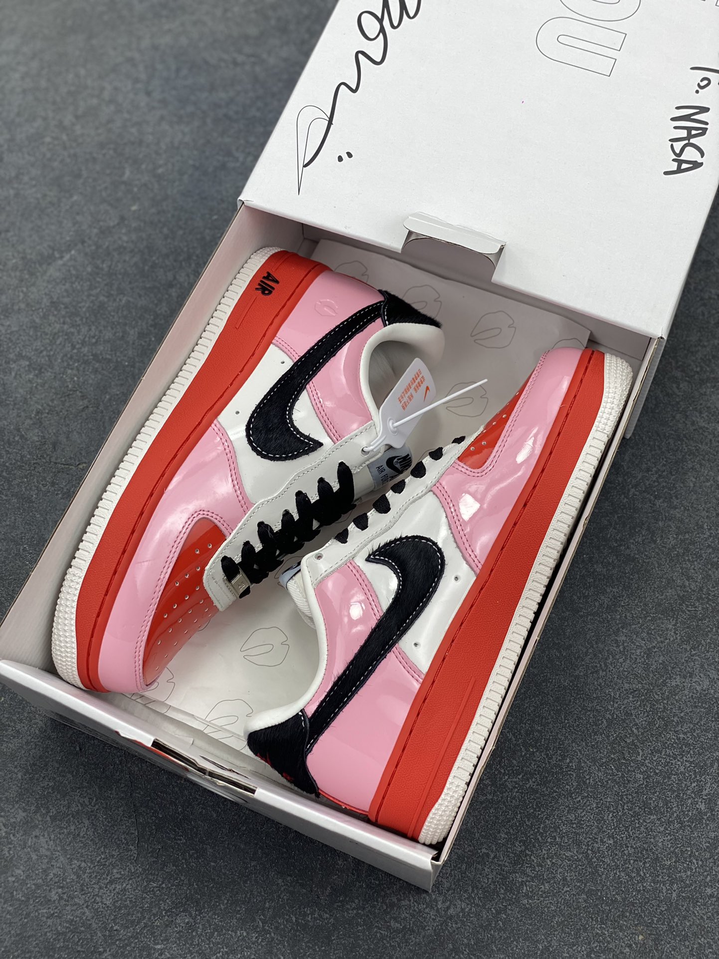Nike Air Force 1 Low '07 Valentine's Day Shoes CW2288-100 10 i1746533008 9234 8