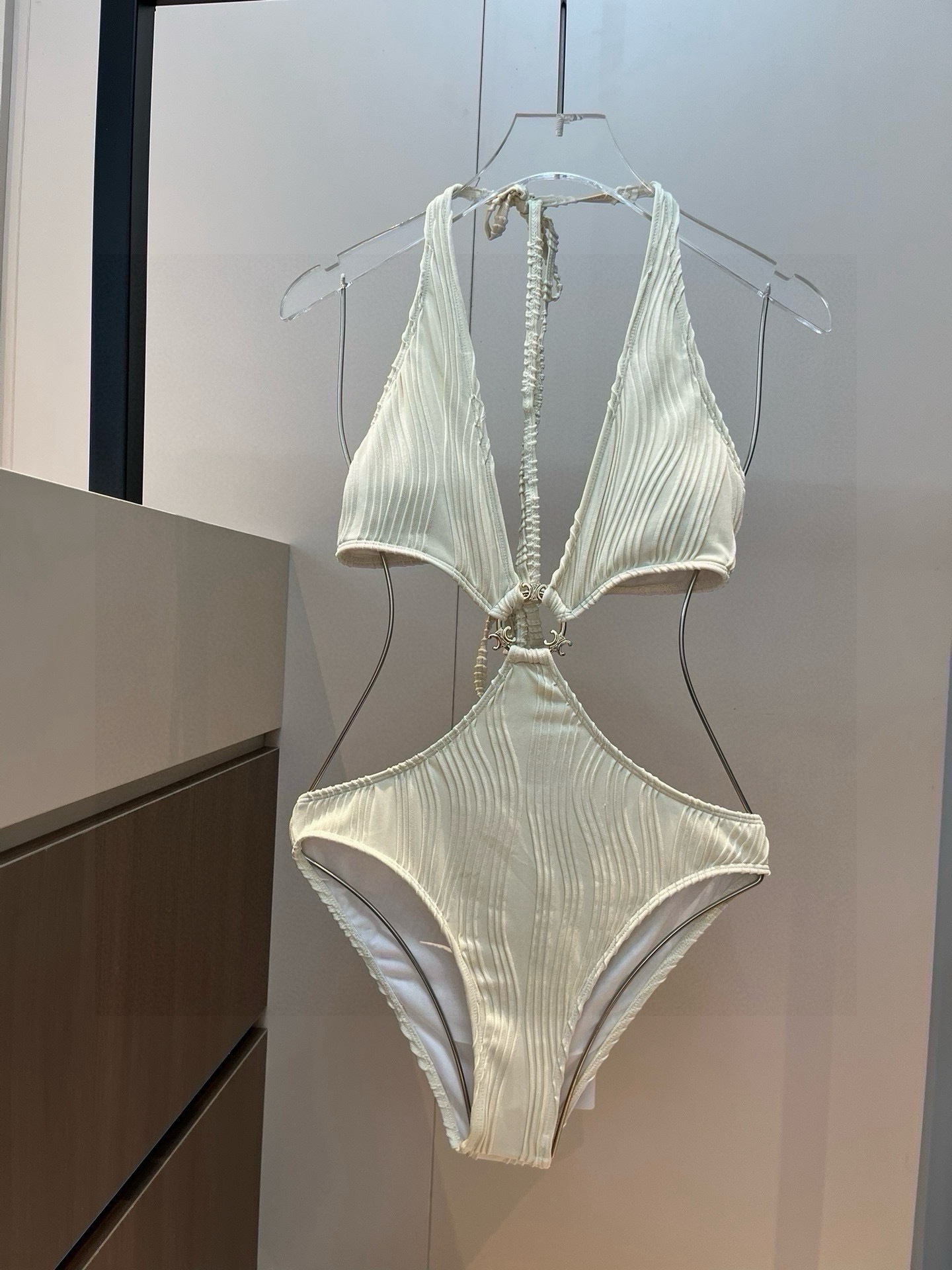 。
Celine赛琳官方新款泳衣比基尼👙，高端定制，S M L XL