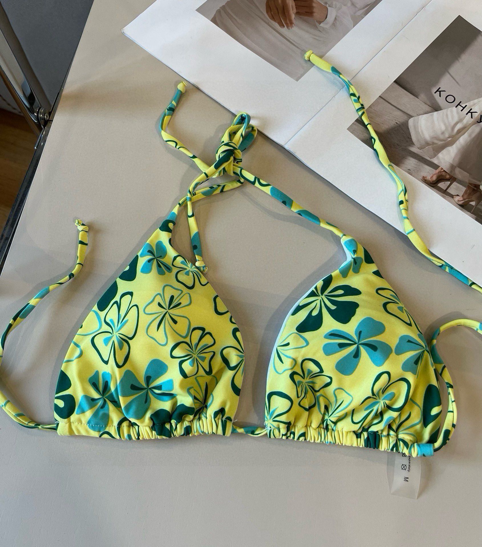 。

潮牌比基尼👙S M L
