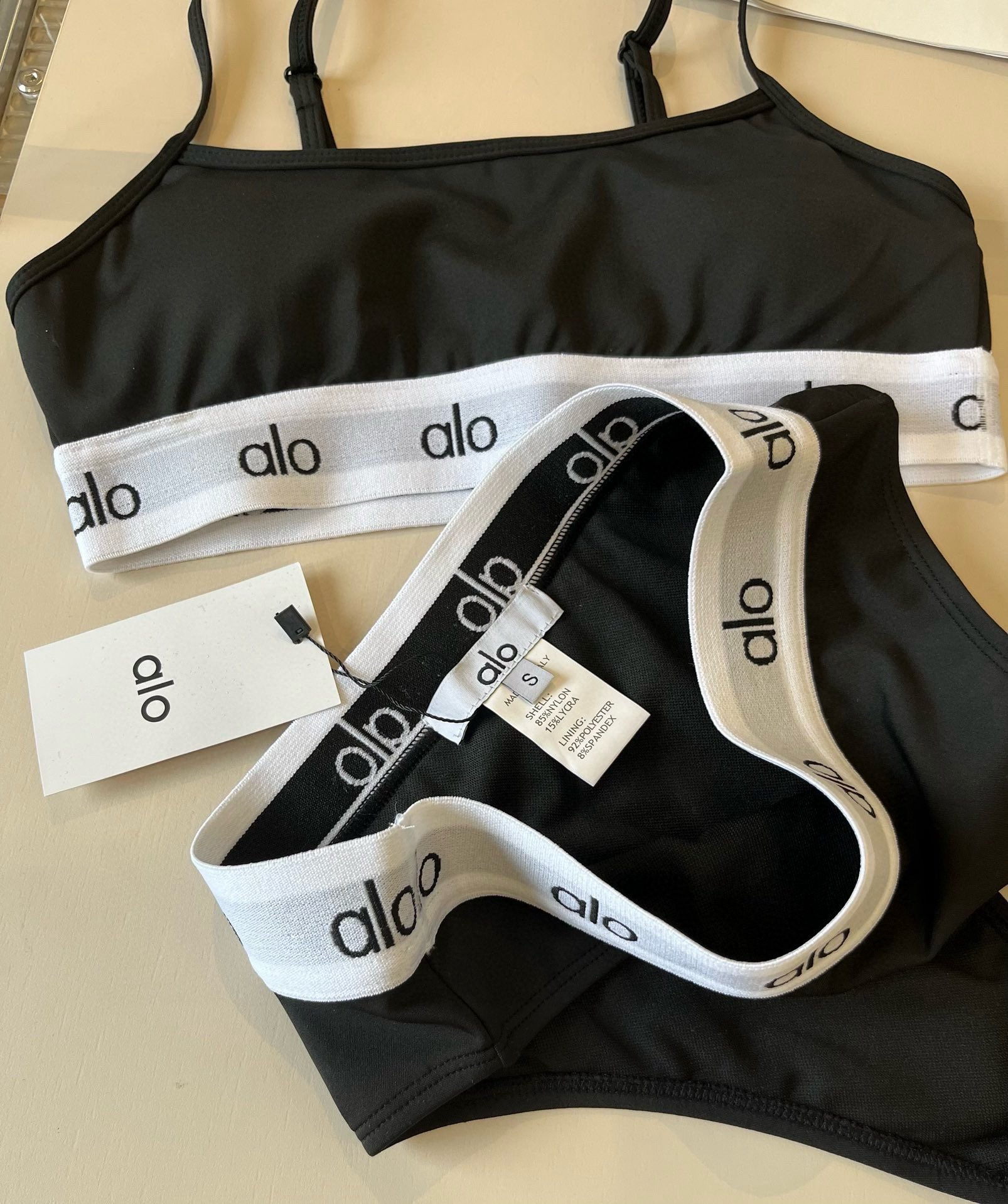 。

alo潮牌分体比基尼泳衣，S M L