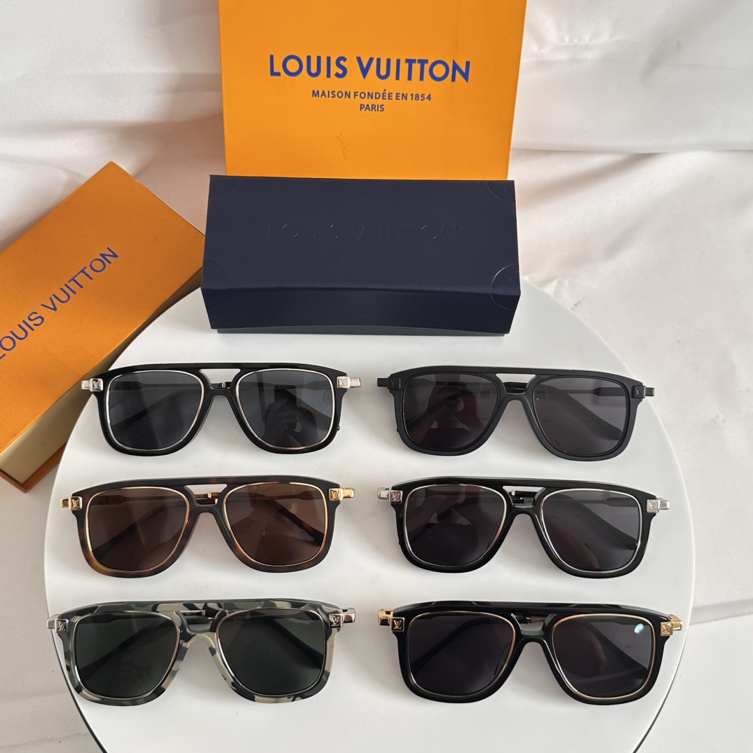  ‼️LOUIS VUITTON
MODEL：Z2581U
SIZE56-18-150
