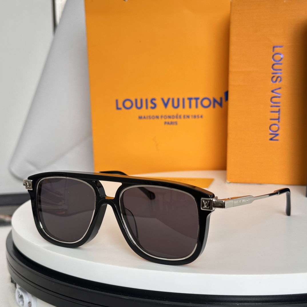  ‼️LOUIS VUITTON
MODEL：Z2581U
SIZE56-18-150
