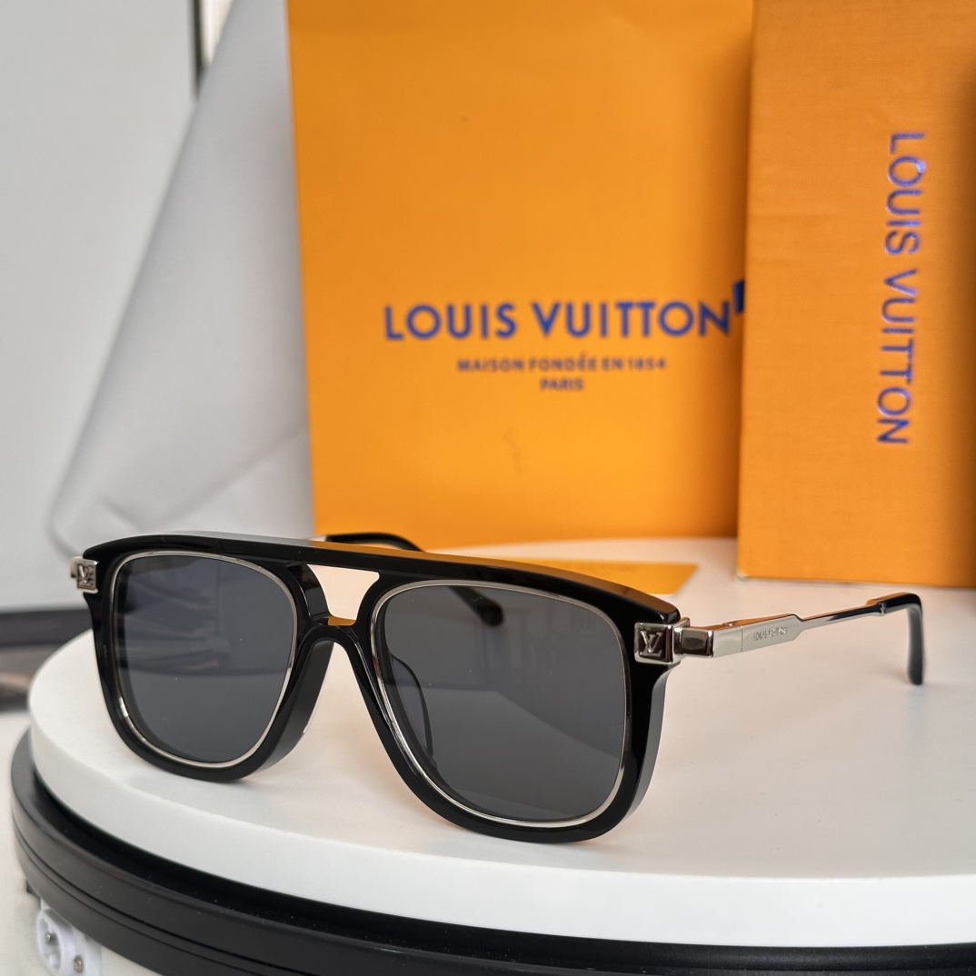  ‼️LOUIS VUITTON
MODEL：Z2581U
SIZE56-18-150
