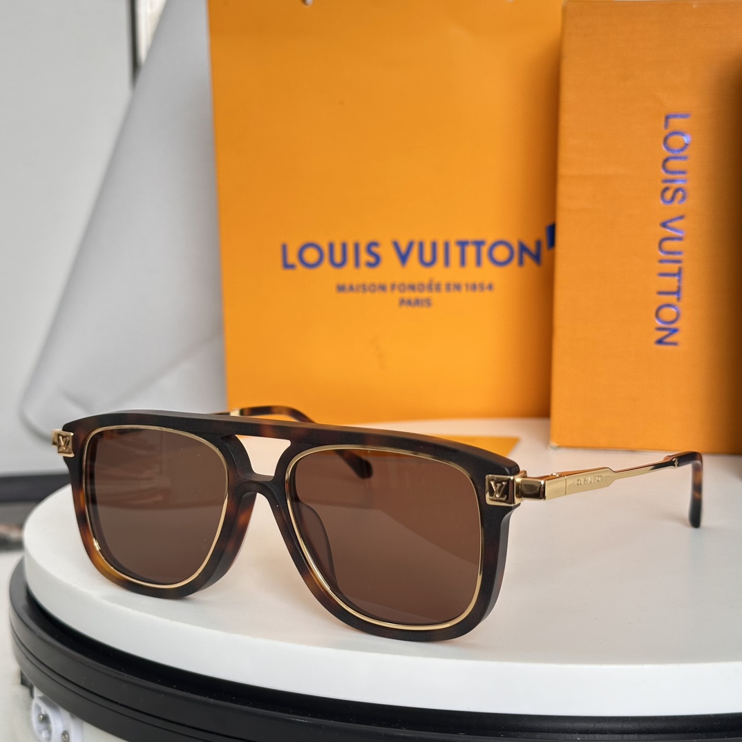  ‼️LOUIS VUITTON
MODEL：Z2581U
SIZE56-18-150
