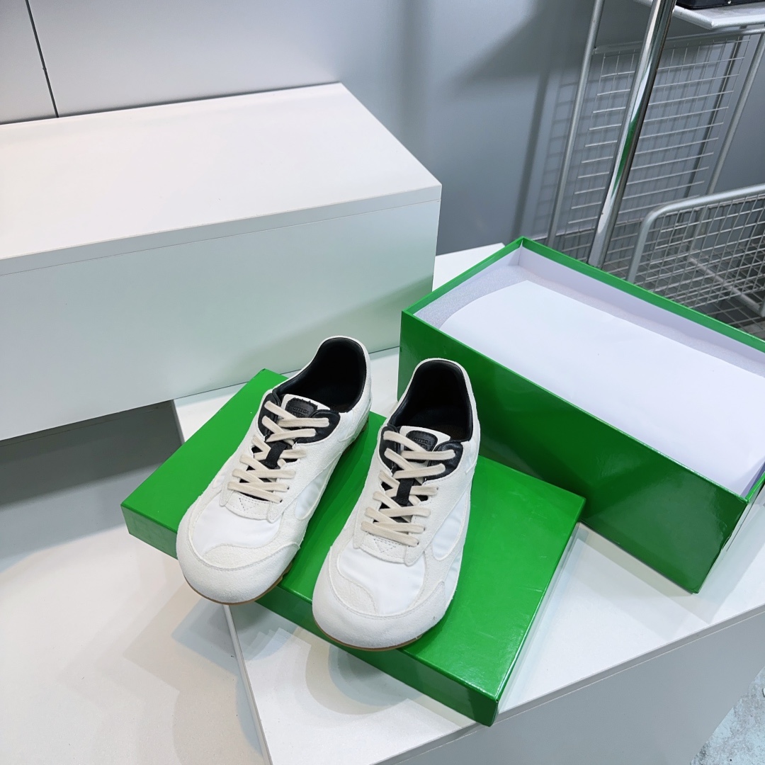 Stylish Bottega Veneta 25AW Spring Summer Daddy Shoes for High-Quality Couples - 图片 1