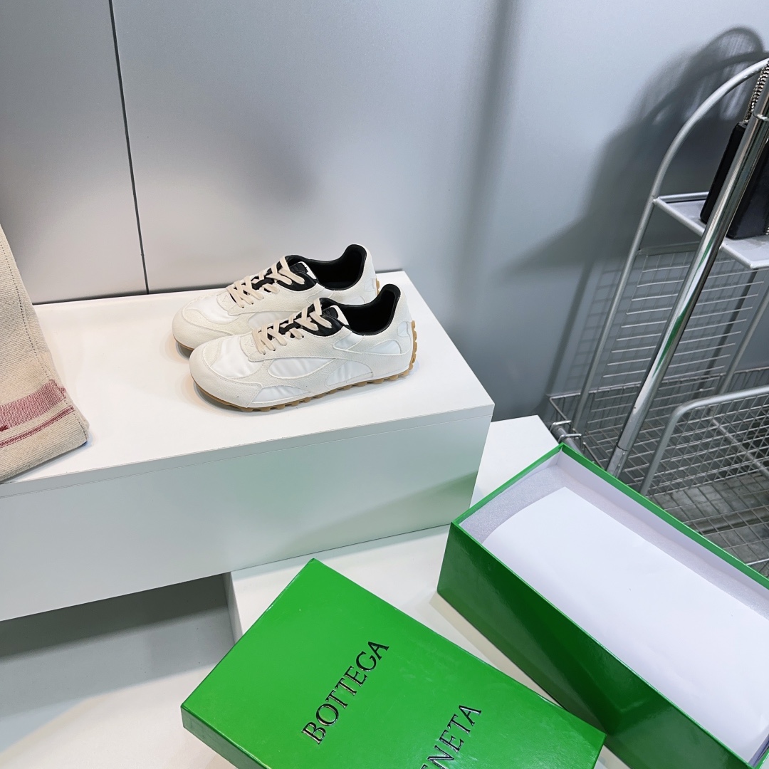 Stylish Bottega Veneta 25AW Spring Summer Daddy Shoes for High-Quality Couples - 图片 2