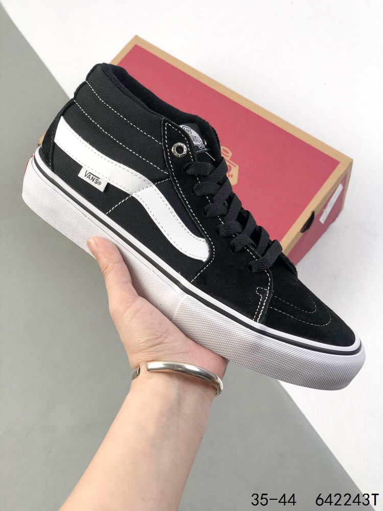 Vans Old Skool High-Top Sneakers - Stylish, Durable, and Comfortable Shoes 2 i1746547666 9900 0