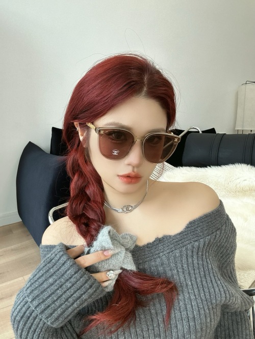 Chanel CH5557 Chic Square Sunglasses, Face Slimming, UV Protection 1 Chanel CH5557 Chic Square Sunglasses, Face Slimming, UV Protection