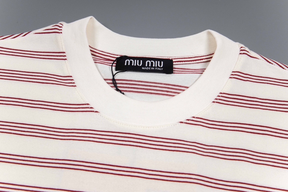 Miumi 高级极简系列 短袖T恤服装,男,女 5