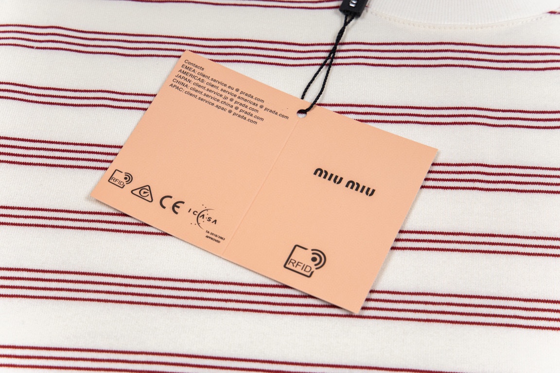 Miumi 高级极简系列 短袖T恤服装,男,女 4