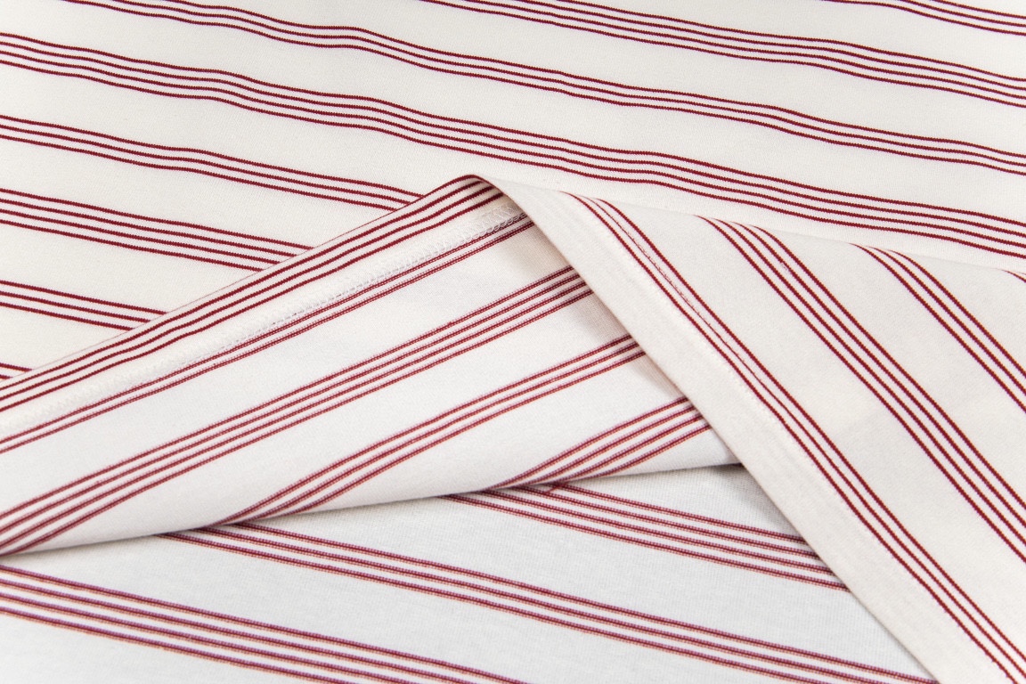 Miumi 高级极简系列 短袖T恤服装,男,女 9