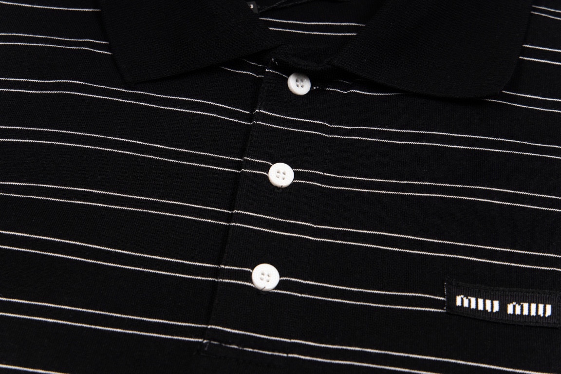 Miumi 高级极简系列 短袖T恤服装,男,女 6