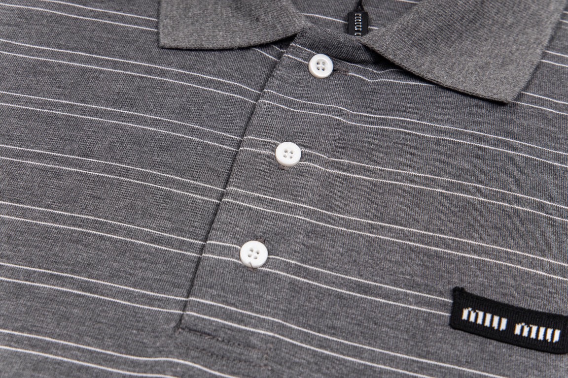 Miumi 高级极简系列 短袖T恤服装,男,女 6