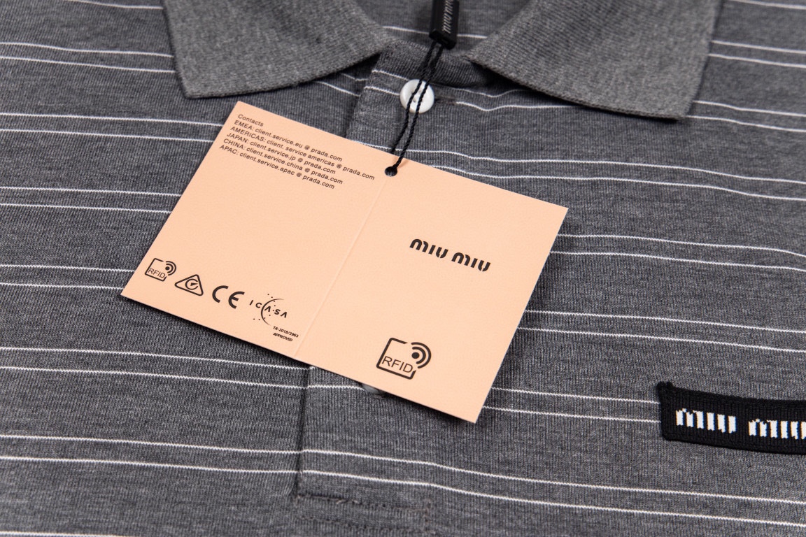 Miumi 高级极简系列 短袖T恤服装,男,女 4