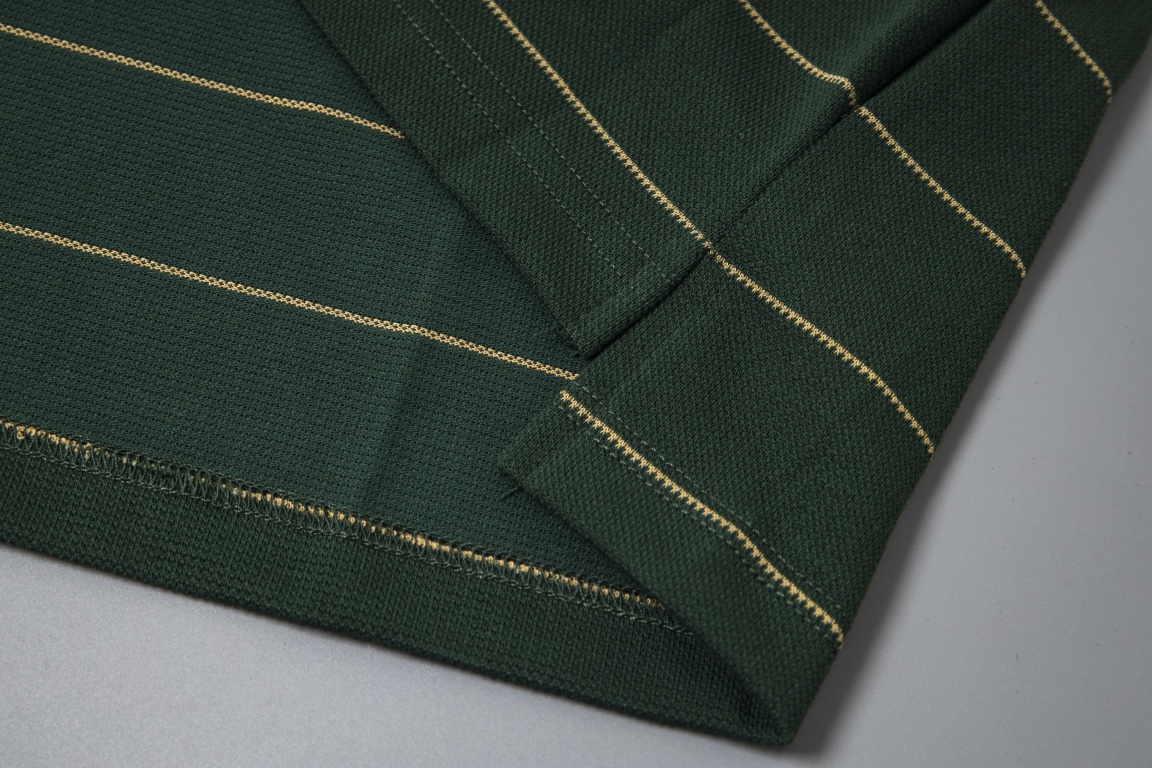 Saint Laurent 高级极简系列 短袖T恤服装,男,女 9