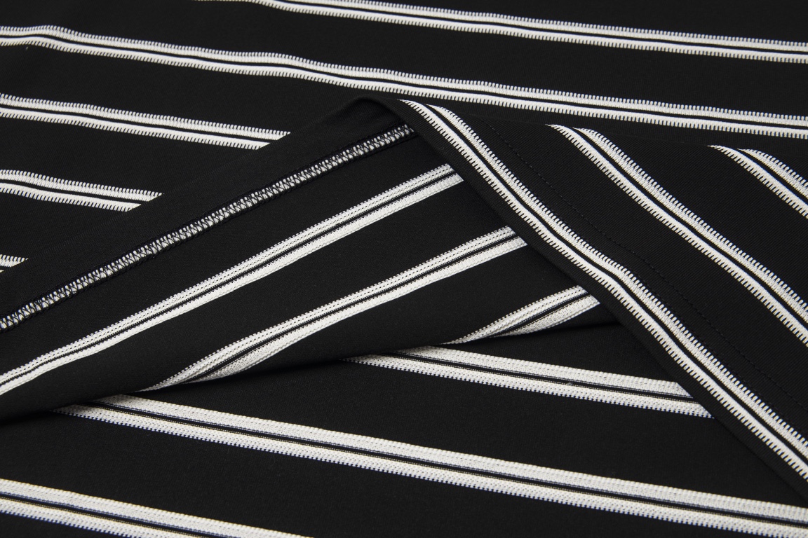 MIUMI 高级极简系列 短袖T恤服装,男,女 9