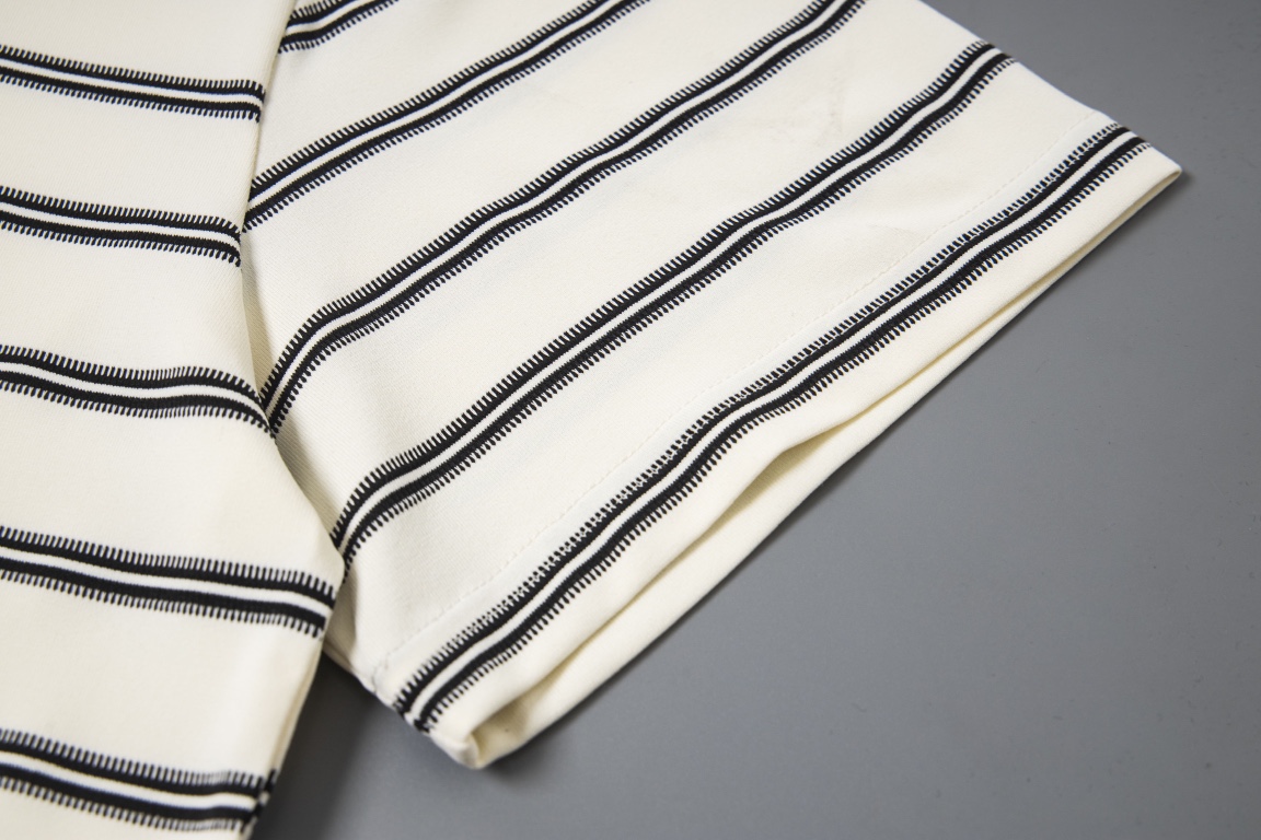 MIUMI 高级极简系列 短袖T恤服装,男,女 8