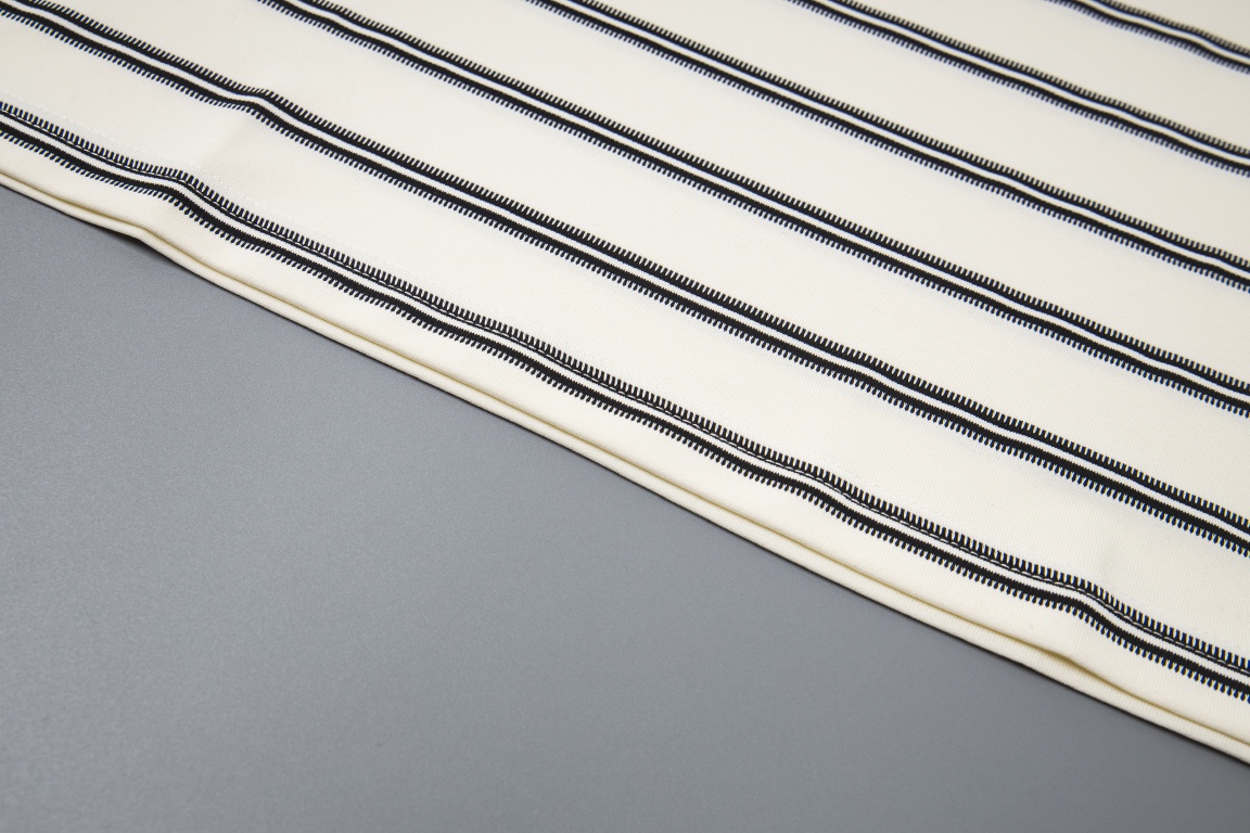 MIUMI 高级极简系列 短袖T恤服装,男,女 7