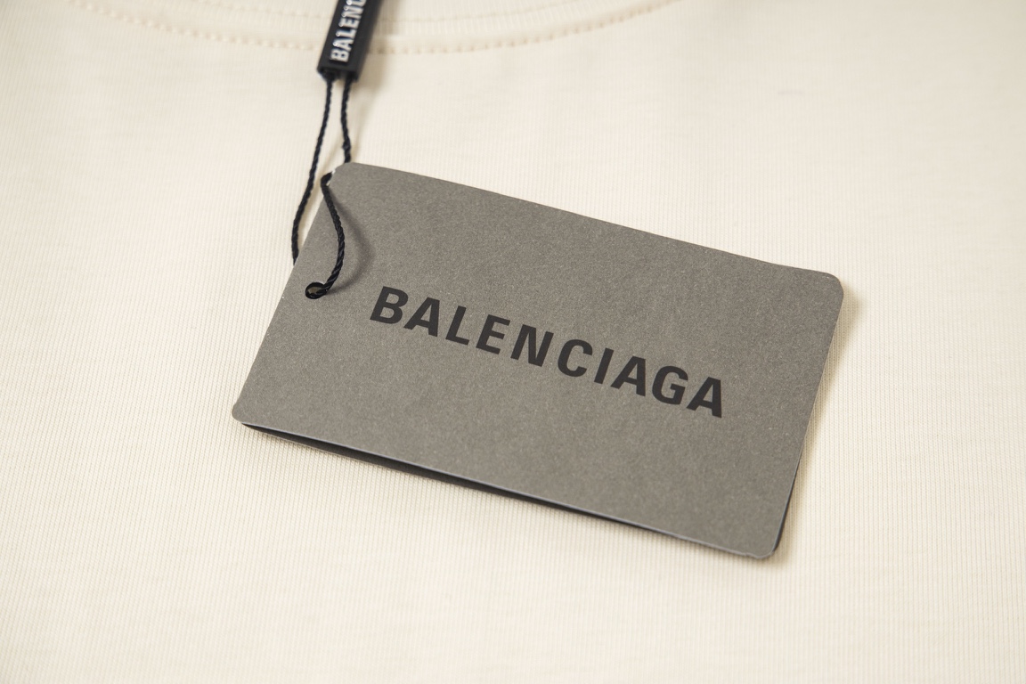 BALENCIAGA  T-shirt服装 4