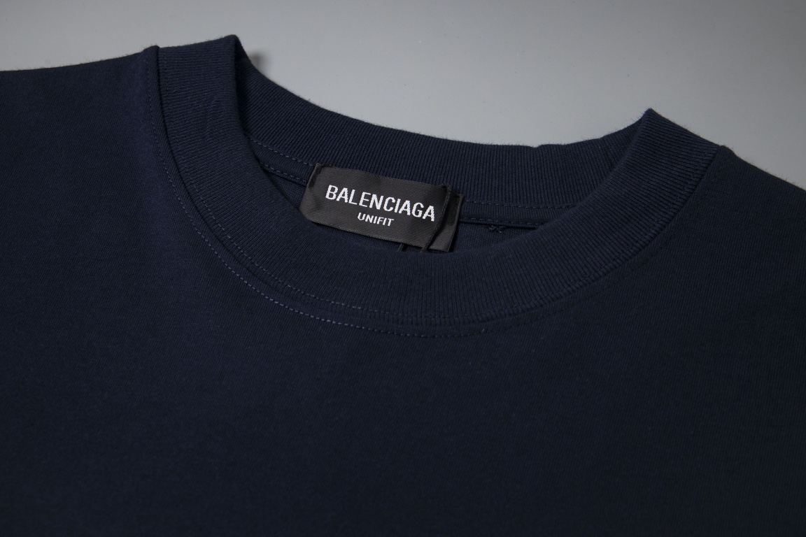 BALENCIAGA  T-shirt服装 5