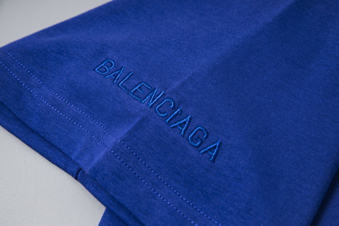 BALENCIAGA  T-shirt服装 8