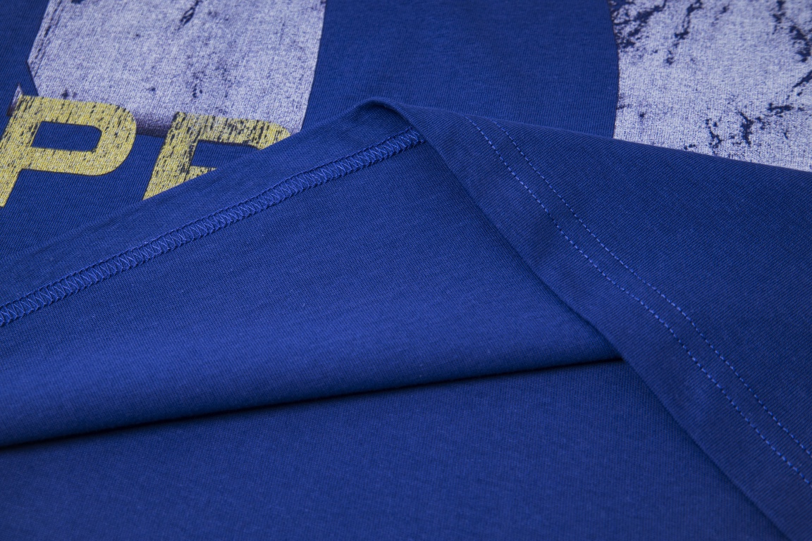 BALENCIAGA  T-shirt服装 9