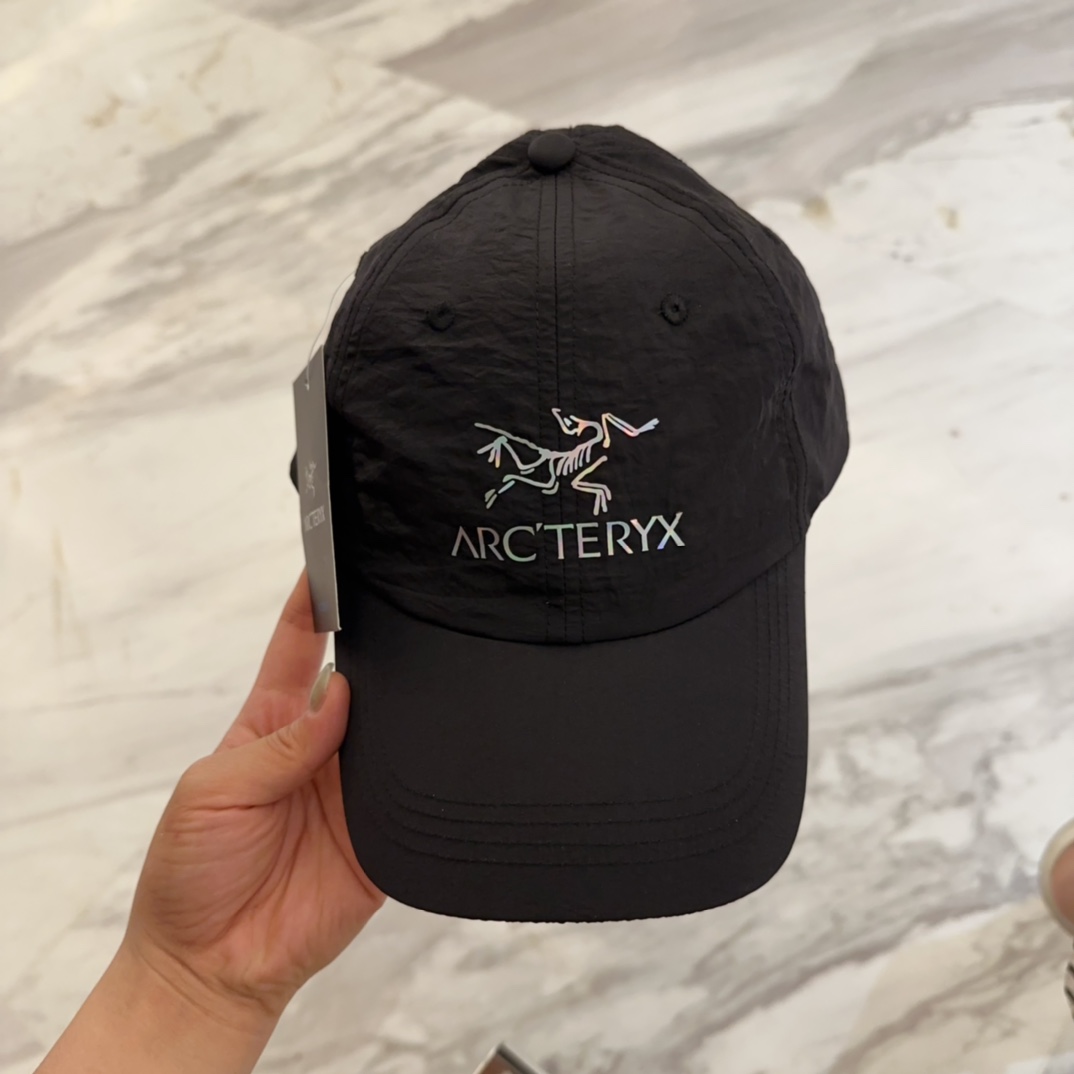 NO:230135,Archaeopteryx New high-version baseball cap, big brand synchronization, super easy to match, shipped!  Hat Straw Hat Fisherman Hat Baseball Hat, Hat Arc'teryx, espadrilles, hats19860909始祖鸟 新款高版本棒球帽,大牌同步,超好搭配,出货！帽子草帽渔夫帽棒球帽,帽子arc'teryx,espadrilles,hats,hat