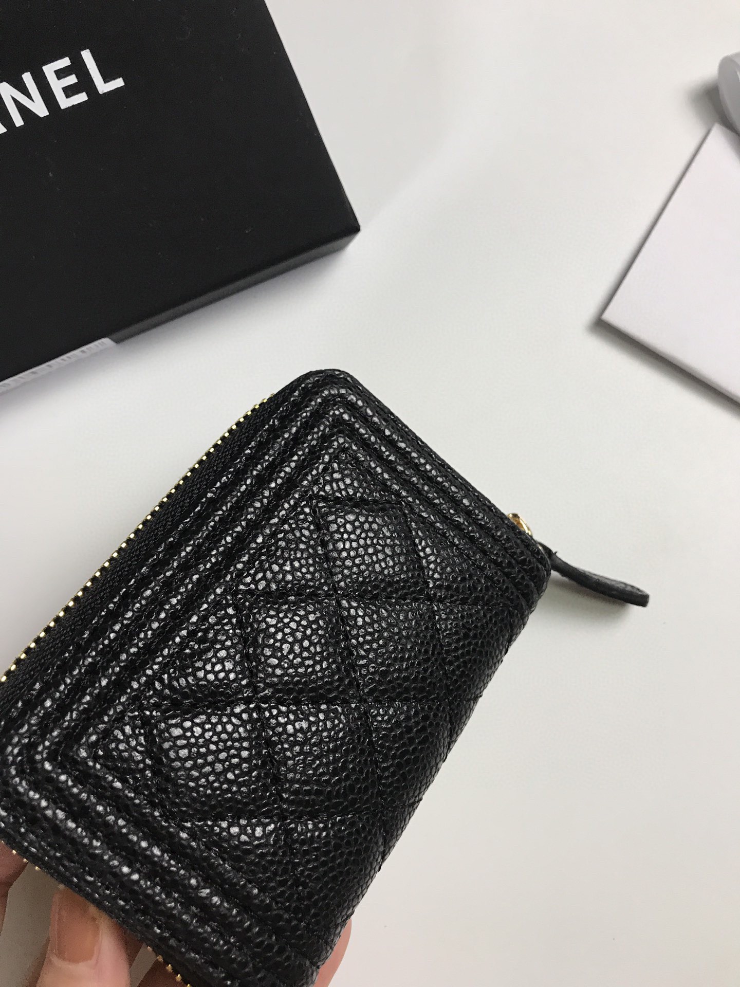 Chanel香奈儿魚子酱牛皮カードケース 高品質な専売品