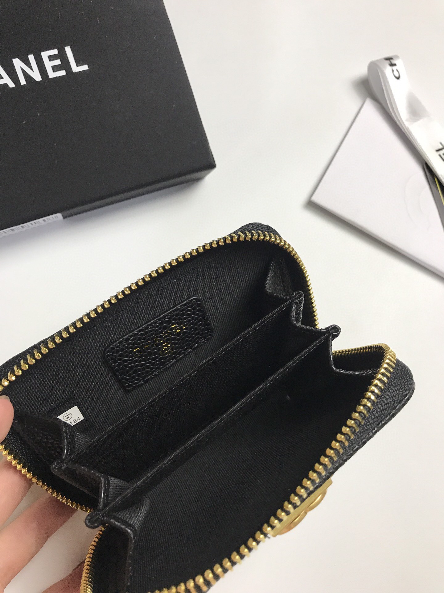 Chanel香奈儿魚子酱牛皮カードケース 高品質な専売品