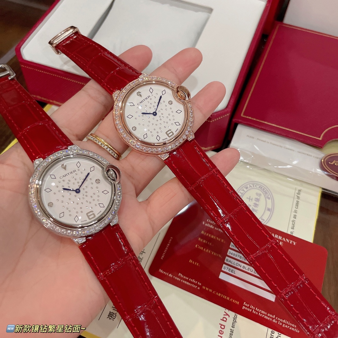 NO:392081,Cartier blue balloon new women's watch series!  The design is atmospheric and durable, and it is not out of date at all. Buy the Swiss quartz movement with a versatile size of 36mm. It uses broken diamonds to make the dial elegant and exquisite. The dial is luxuriously set with Austrian rhinestones perfectly blended with texture Nice, dazzling and dazzling, and accurate to high quality!  , cartier19860909卡地亚蓝气球新款女表系列！设计大气且耐看 而且一点也不过时 气质入手瑞士石英机芯百搭尺寸36mm 采用碎钻制作出表盘优雅精致表盘上奢华镶奥地利水钻完美融合质感Nice 耀眼迷人璀璨夺目 认准高品质！,,cartier,Watch