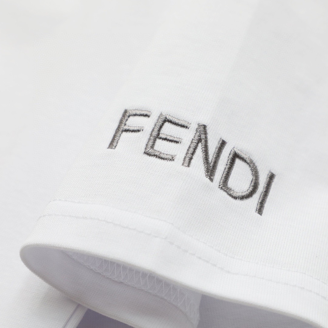 芬迪/Fendi 夏季新款 领口恶魔眼睛刺绣休闲圆领短袖T恤