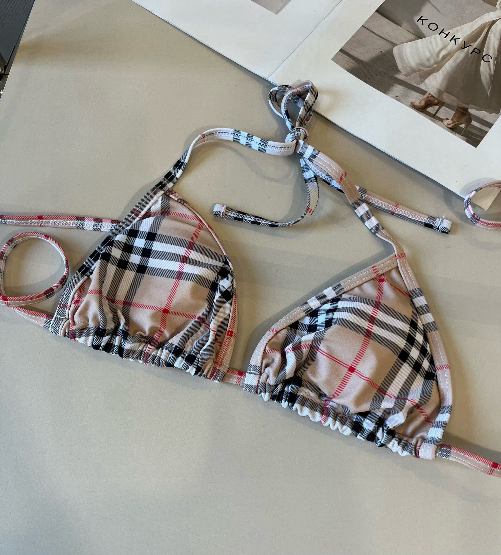 P


Burberry巴宝莉经典英伦格泳衣，实物实在太美了！拍不出来它的美😍谁穿谁美！很值得入手✋ S