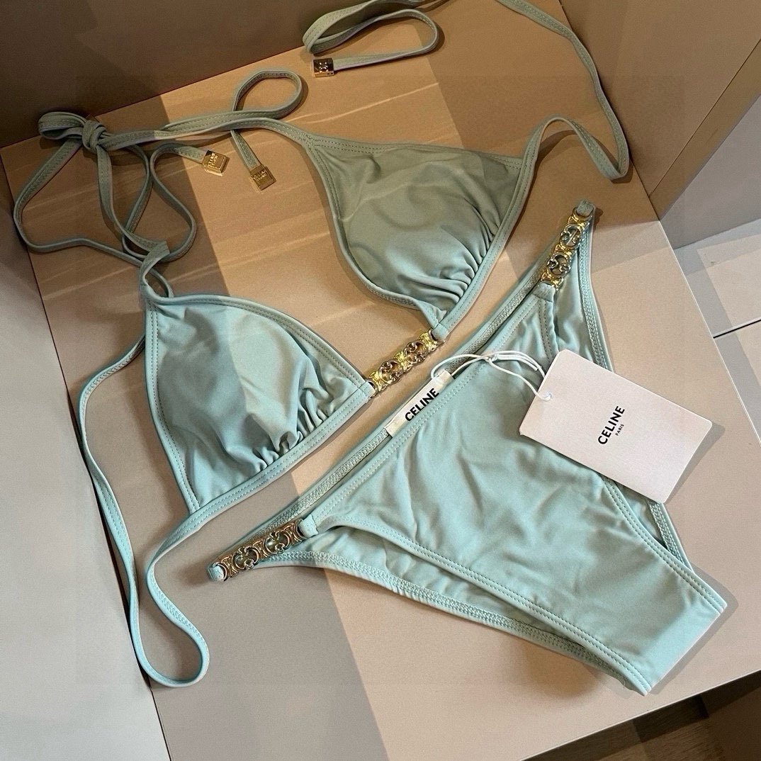。
Celine赛琳新款比基尼， S M L XL。细节待更新