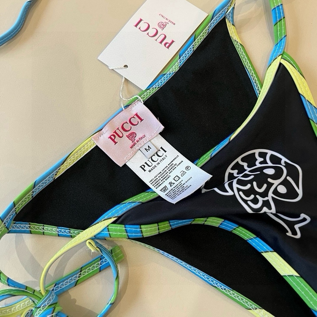 。
Puccl
专柜新款分体比基尼 😍🥰适合多种场景的游泳衣🏊‍♀️海边 游泳池 温泉 水上乐园 漂流都