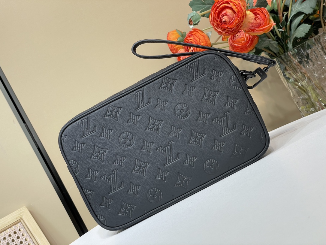 Louis Vuitton Pochette Kasai 手拿包lv,包,手拿包 3