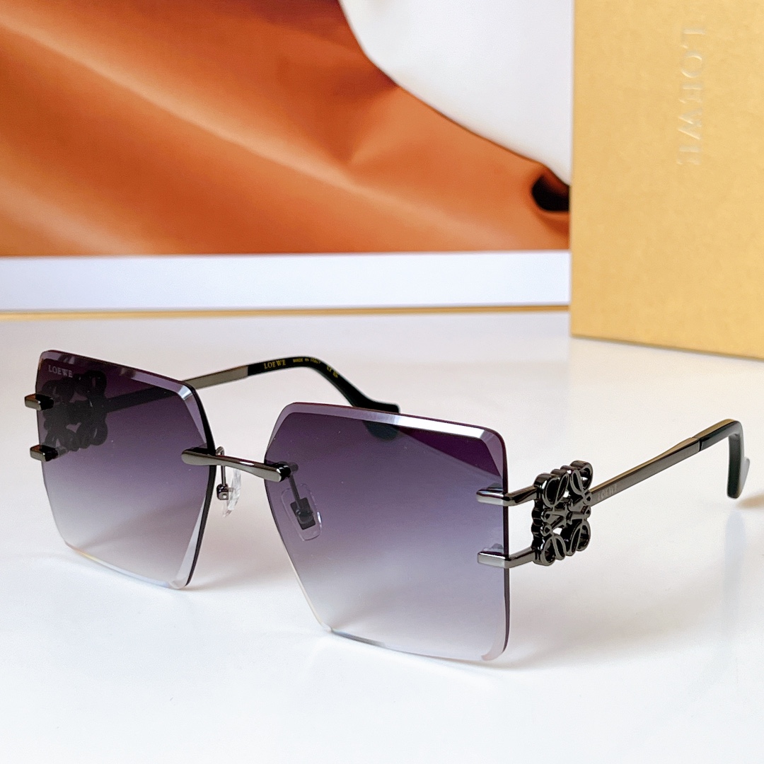  LOEWE
OVERSIZED 
MODEL： HW2057
SIZE：62口16-135
🔝🔝