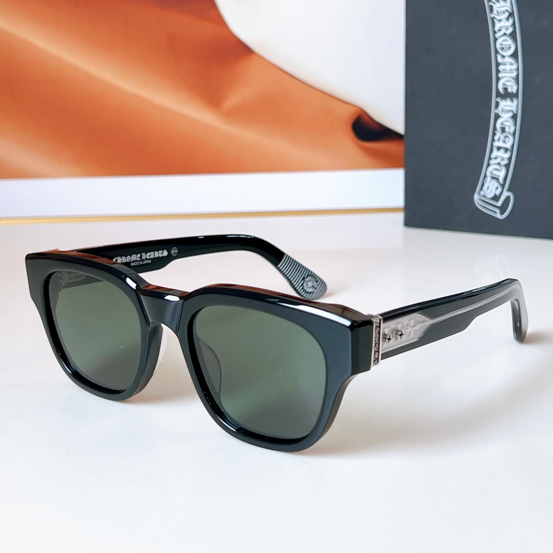  Chrome hearts
MOD MIDIXATHRILL II 
蔡司镀蓝膜镜片 将高级注入每个细