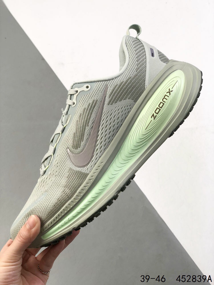 Nike Air Zoom Vomero 18 Running Shoes - Enhanced Cushioning and Comfort 7 i1746672969 3890 5