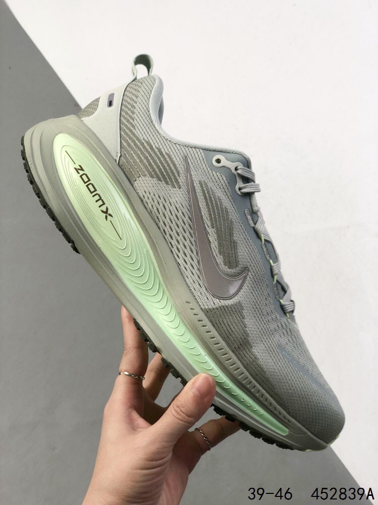 Nike Air Zoom Vomero 18 Running Shoes - Enhanced Cushioning and Comfort 5 i1746672969 5804 3