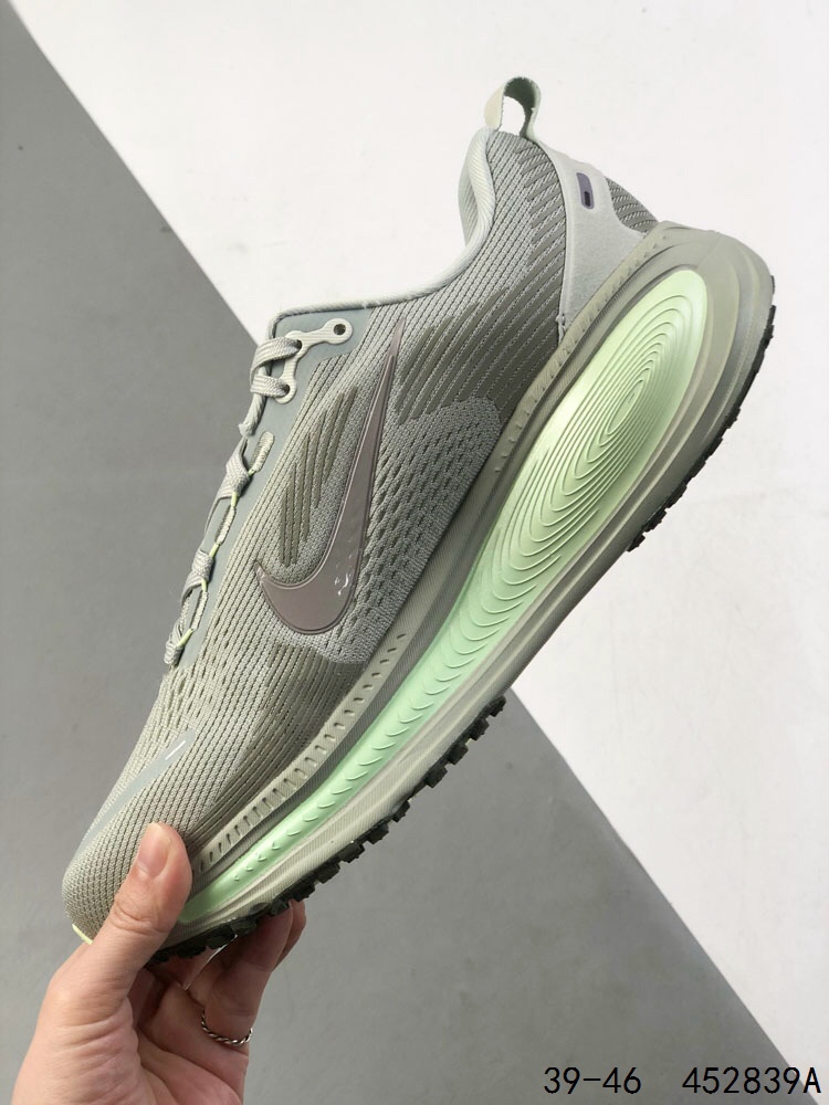 Nike Air Zoom Vomero 18 Running Shoes - Enhanced Cushioning and Comfort 4 i1746672969 7186 2