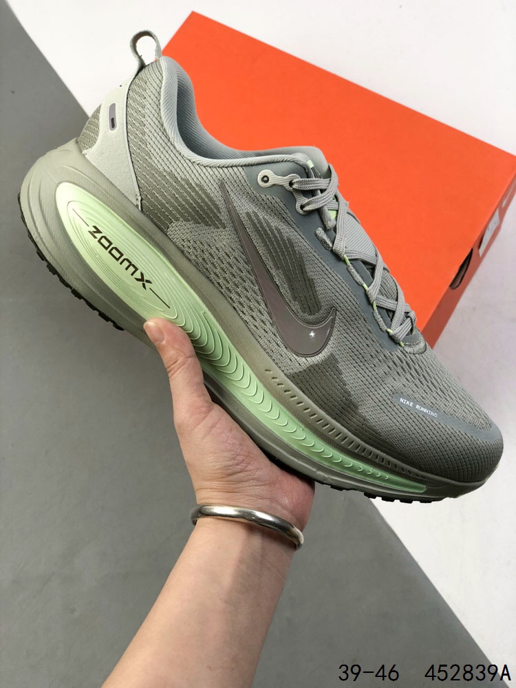 Nike Air Zoom Vomero 18 Running Shoes - Enhanced Cushioning and Comfort 2 i1746672969 7595 0
