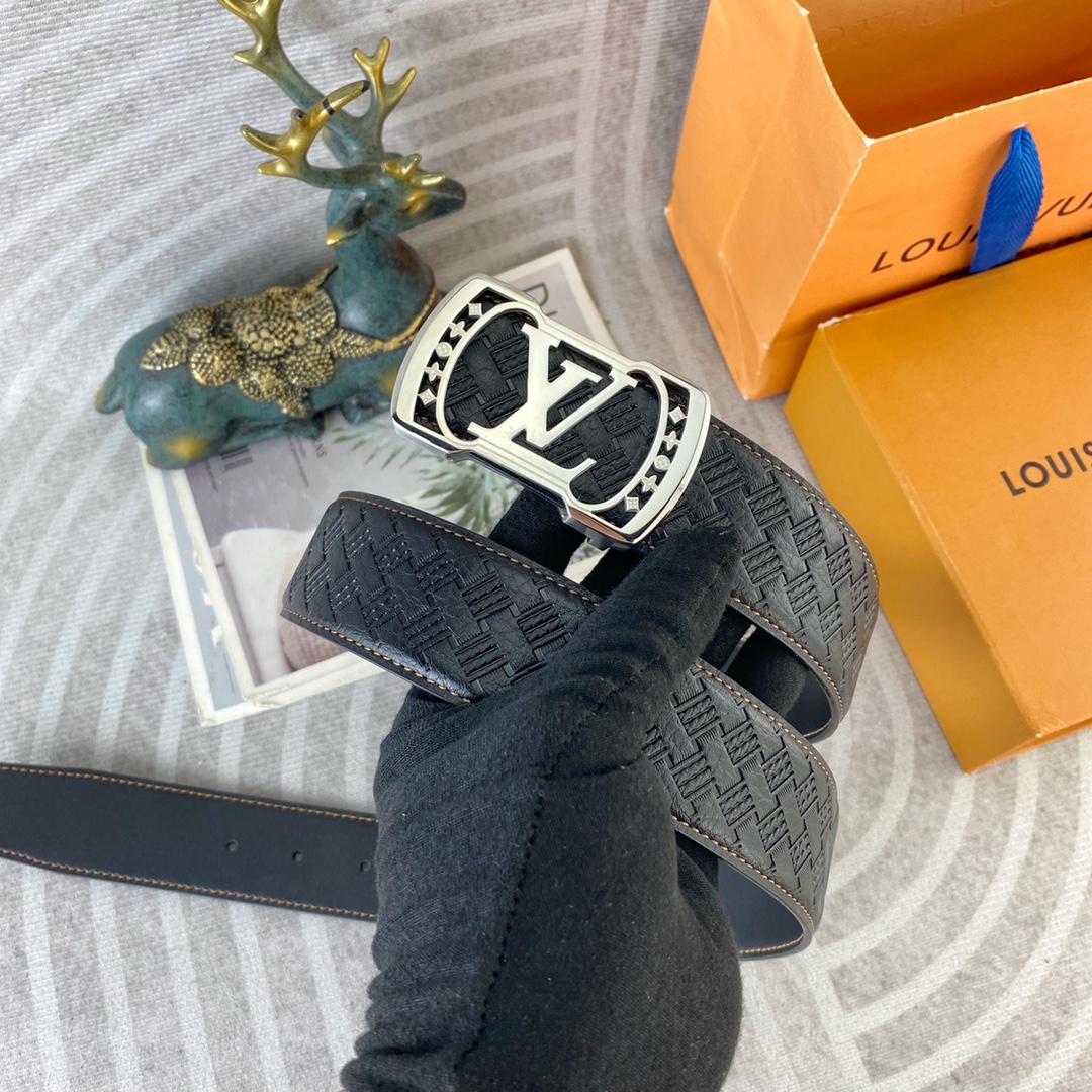 LV💕 特种皮腰带系列 ，原厂五金精品不锈钢扣，手感柔软舒适 宽3.8CM。