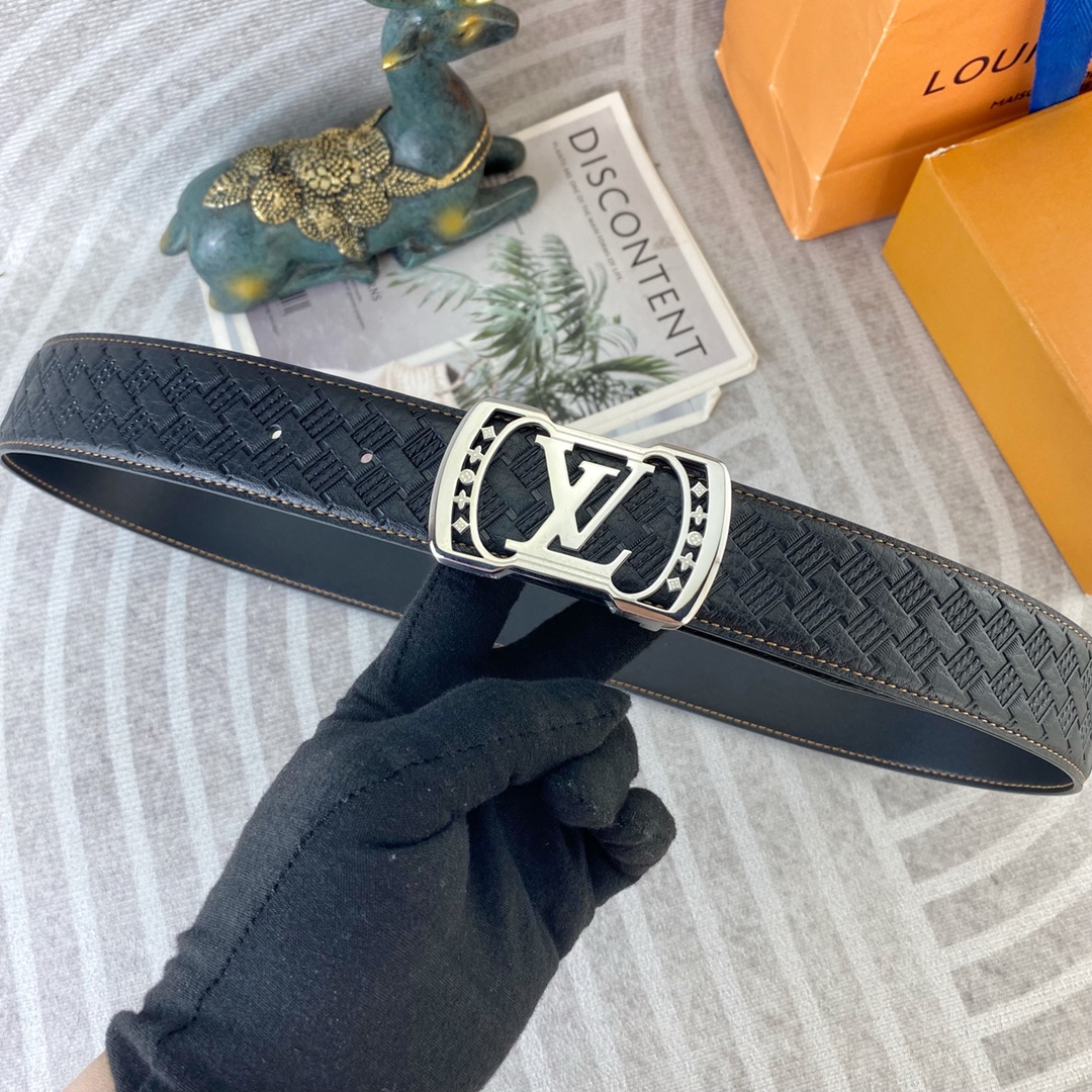 LV💕 特种皮腰带系列 ，原厂五金精品不锈钢扣，手感柔软舒适 宽3.8CM。